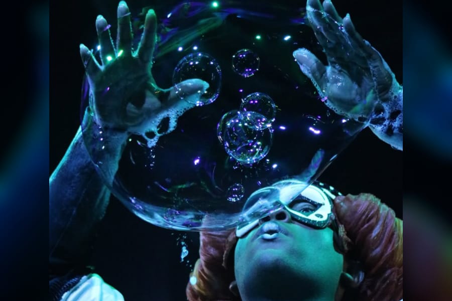 Photo for Spheres Bubble Show: Orbs